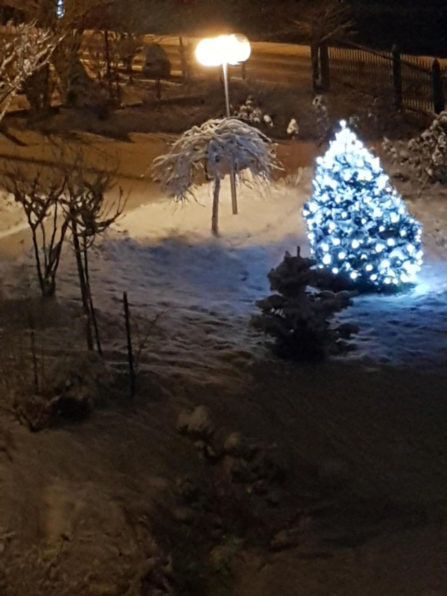 Stas -Przy Szkole Nr 3 W Skawie Skawa Oda fotoğraf